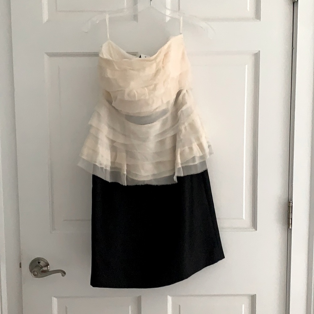Strapless semi formal dress
